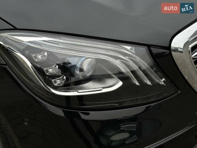 Черный Мерседес С Класс, объемом двигателя 3.98 л и пробегом 157 тыс. км за 72500 $, фото 3 на Automoto.ua