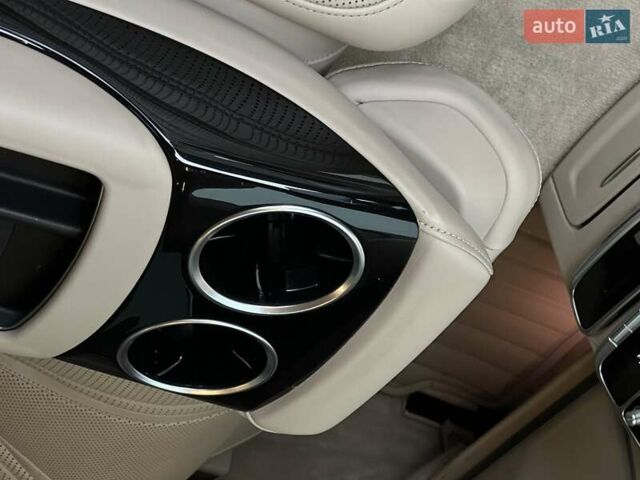 Черный Мерседес С Класс, объемом двигателя 3.98 л и пробегом 157 тыс. км за 72500 $, фото 31 на Automoto.ua