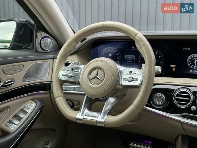 Черный Мерседес С Класс, объемом двигателя 3.98 л и пробегом 157 тыс. км за 72500 $, фото 39 на Automoto.ua