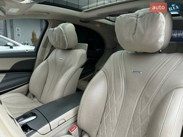 Черный Мерседес С Класс, объемом двигателя 3.98 л и пробегом 157 тыс. км за 72500 $, фото 49 на Automoto.ua