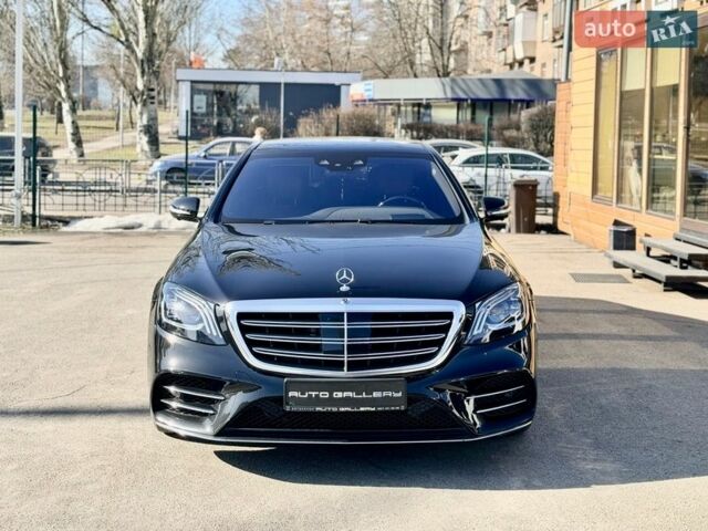 Черный Мерседес С Класс, объемом двигателя 3.98 л и пробегом 89 тыс. км за 57500 $, фото 3 на Automoto.ua
