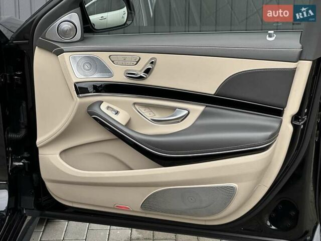 Черный Мерседес С Класс, объемом двигателя 3.98 л и пробегом 157 тыс. км за 72500 $, фото 66 на Automoto.ua