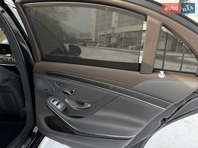 Черный Мерседес С Класс, объемом двигателя 4 л и пробегом 120 тыс. км за 47500 $, фото 27 на Automoto.ua