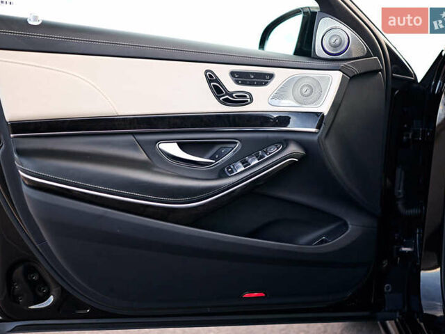 Черный Мерседес С Класс, объемом двигателя 2.93 л и пробегом 290 тыс. км за 44800 $, фото 28 на Automoto.ua