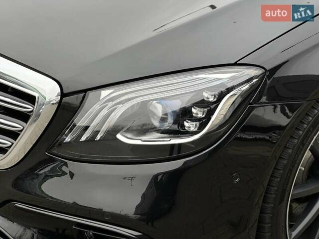 Черный Мерседес С Класс, объемом двигателя 3.98 л и пробегом 157 тыс. км за 72500 $, фото 4 на Automoto.ua