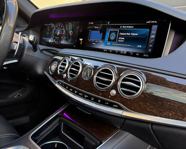 Черный Мерседес С Класс, объемом двигателя 3.98 л и пробегом 114 тыс. км за 63000 $, фото 18 на Automoto.ua