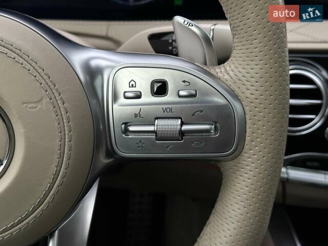 Черный Мерседес С Класс, объемом двигателя 3.98 л и пробегом 157 тыс. км за 72500 $, фото 54 на Automoto.ua