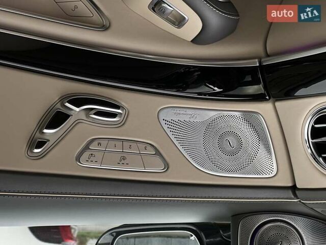 Черный Мерседес С Класс, объемом двигателя 3.98 л и пробегом 157 тыс. км за 72500 $, фото 56 на Automoto.ua