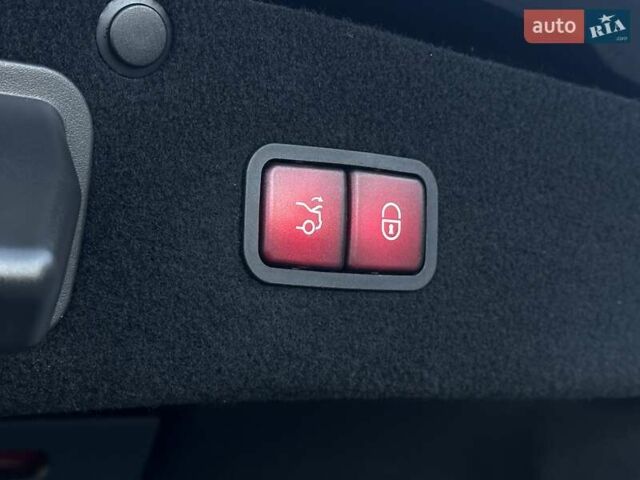 Черный Мерседес С Класс, объемом двигателя 2.93 л и пробегом 255 тыс. км за 47999 $, фото 21 на Automoto.ua