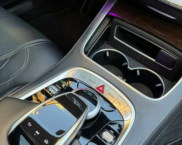 Черный Мерседес С Класс, объемом двигателя 3.98 л и пробегом 114 тыс. км за 63000 $, фото 19 на Automoto.ua