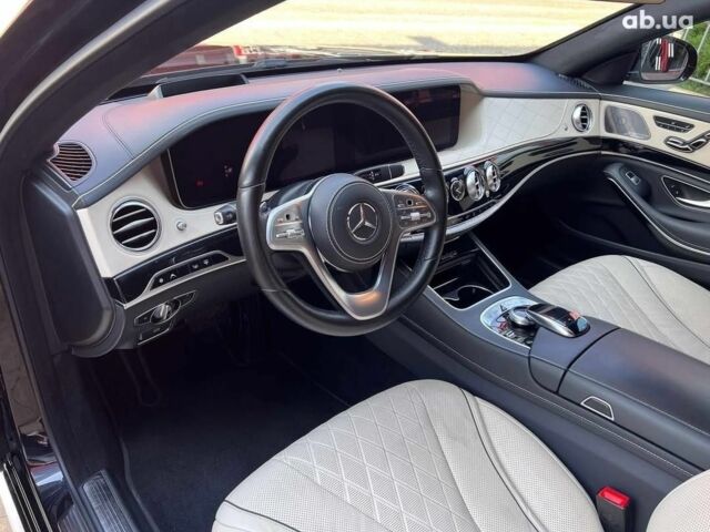 Мерседес С Класс 2017 в Львове на Automoto.ua Черный Мерседес С Класс, объемом двигателя 3 л и пробегом 125 тыс. км за 53000 $, фото 6 на Automoto.ua