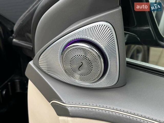 Черный Мерседес С Класс, объемом двигателя 3.98 л и пробегом 157 тыс. км за 72500 $, фото 68 на Automoto.ua