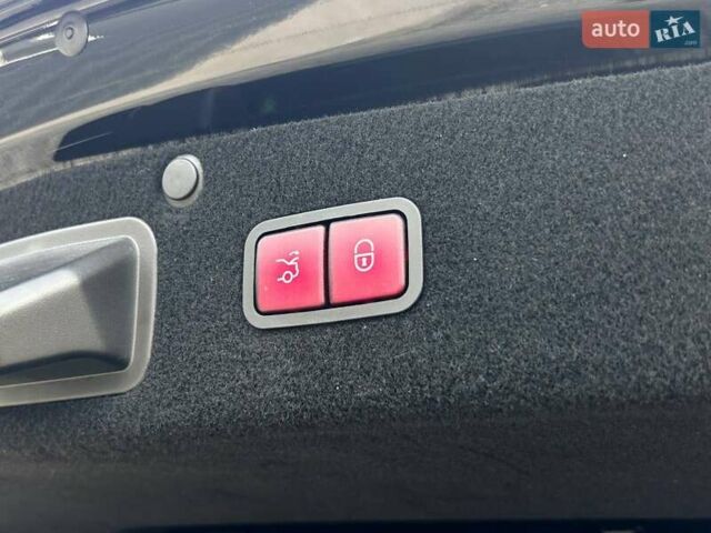 Черный Мерседес С Класс, объемом двигателя 2.99 л и пробегом 212 тыс. км за 43000 $, фото 34 на Automoto.ua