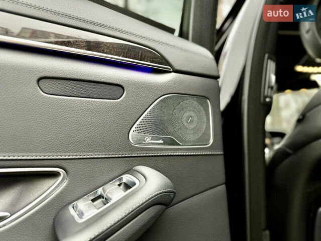 Черный Мерседес С Класс, объемом двигателя 4.66 л и пробегом 167 тыс. км за 32999 $, фото 61 на Automoto.ua