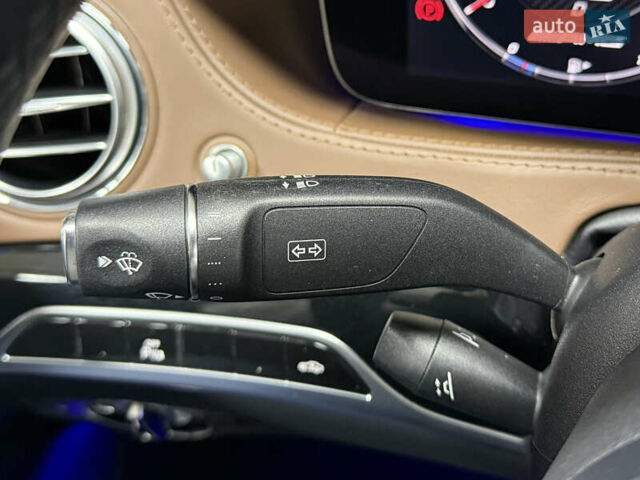 Чорний Мерседес С Клас, об'ємом двигуна 4 л та пробігом 123 тис. км за 72000 $, фото 85 на Automoto.ua