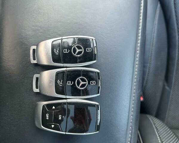 Чорний Мерседес С Клас, об'ємом двигуна 3 л та пробігом 182 тис. км за 55500 $, фото 69 на Automoto.ua