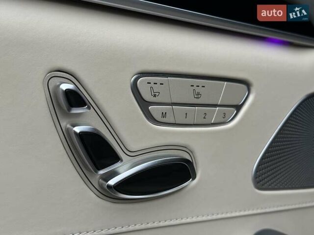 Черный Мерседес С Класс, объемом двигателя 3.98 л и пробегом 157 тыс. км за 72500 $, фото 30 на Automoto.ua