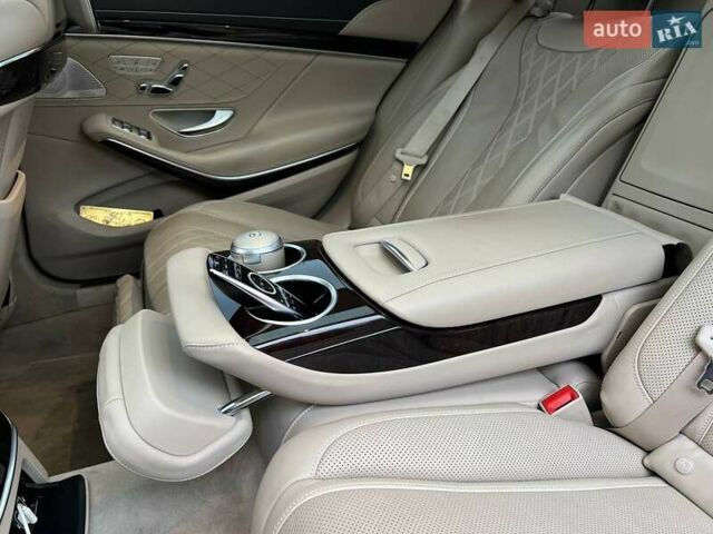 Черный Мерседес С Класс, объемом двигателя 3.98 л и пробегом 104 тыс. км за 64990 $, фото 34 на Automoto.ua