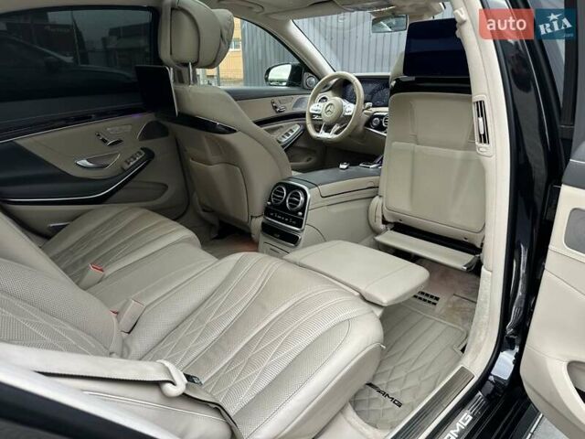 Черный Мерседес С Класс, объемом двигателя 3.98 л и пробегом 157 тыс. км за 72500 $, фото 74 на Automoto.ua