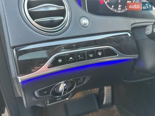 Чорний Мерседес С Клас, об'ємом двигуна 3 л та пробігом 182 тис. км за 55500 $, фото 66 на Automoto.ua