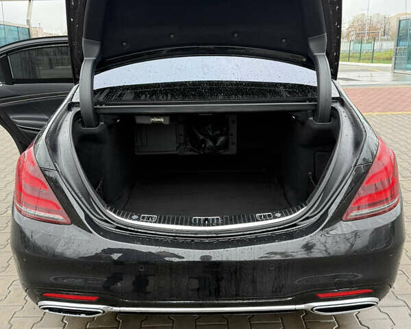 Черный Мерседес С Класс, объемом двигателя 3 л и пробегом 150 тыс. км за 55000 $, фото 12 на Automoto.ua