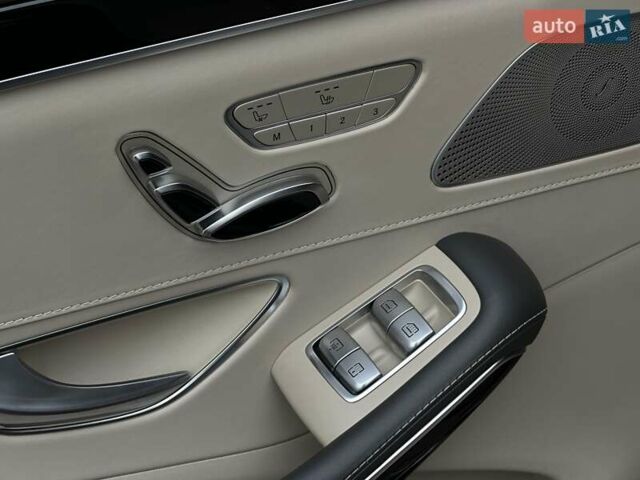 Черный Мерседес С Класс, объемом двигателя 3.98 л и пробегом 157 тыс. км за 72500 $, фото 26 на Automoto.ua