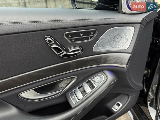 Мерседес С Клас 2017 у Рівному на Automoto.ua Чорний Мерседес С Клас, об'ємом двигуна 3 л та пробігом 125 тис. км за 55999 $, фото 79 на Automoto.ua