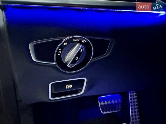 Черный Мерседес С Класс, объемом двигателя 4.66 л и пробегом 103 тыс. км за 31990 $, фото 25 на Automoto.ua