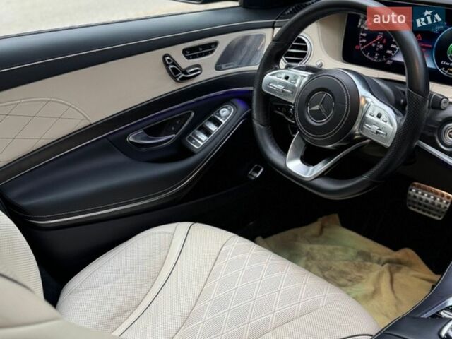 Чорний Мерседес С Клас, об'ємом двигуна 3.98 л та пробігом 239 тис. км за 44500 $, фото 9 на Automoto.ua