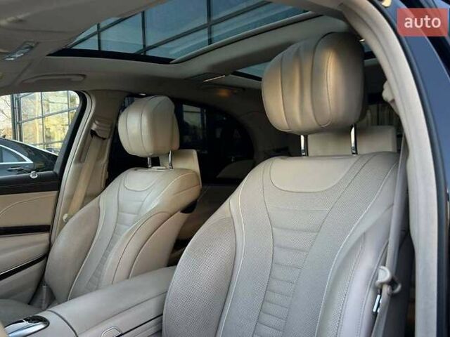 Чорний Мерседес С Клас, об'ємом двигуна 3.98 л та пробігом 158 тис. км за 63000 $, фото 11 на Automoto.ua