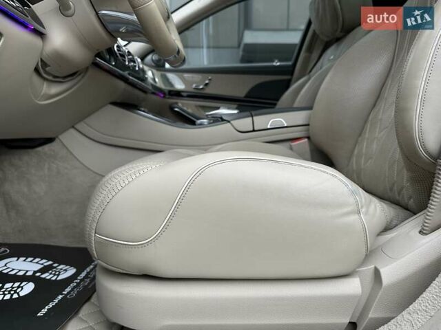 Черный Мерседес С Класс, объемом двигателя 3.98 л и пробегом 157 тыс. км за 72500 $, фото 48 на Automoto.ua