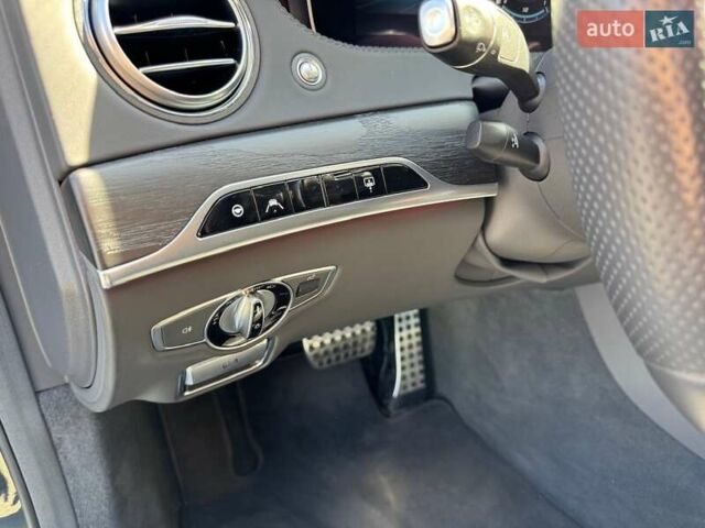 Чорний Мерседес С Клас, об'ємом двигуна 3.99 л та пробігом 111 тис. км за 68500 $, фото 26 на Automoto.ua