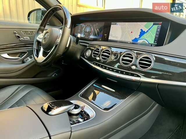 Черный Мерседес С Класс, объемом двигателя 3.99 л и пробегом 105 тыс. км за 59900 $, фото 53 на Automoto.ua