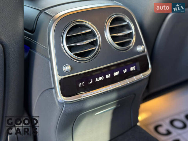 Черный Мерседес С Класс, объемом двигателя 3.98 л и пробегом 95 тыс. км за 75000 $, фото 30 на Automoto.ua