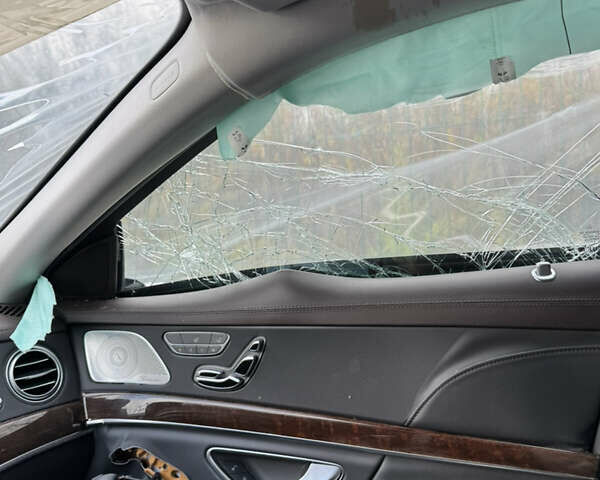 Чорний Мерседес С Клас, об'ємом двигуна 0 л та пробігом 72 тис. км за 35500 $, фото 13 на Automoto.ua