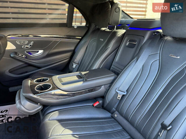 Черный Мерседес С Класс, объемом двигателя 3.98 л и пробегом 95 тыс. км за 80999 $, фото 30 на Automoto.ua