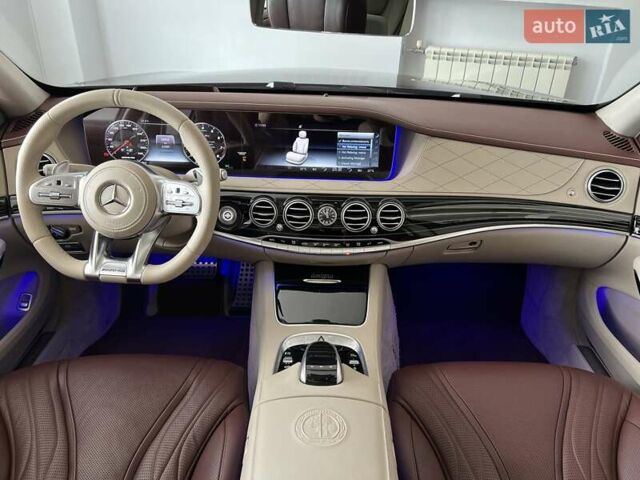 Чорний Мерседес С Клас, об'ємом двигуна 3.98 л та пробігом 61 тис. км за 102900 $, фото 12 на Automoto.ua
