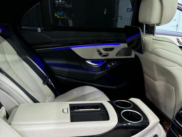 Черный Мерседес С Класс, объемом двигателя 3 л и пробегом 179 тыс. км за 56500 $, фото 19 на Automoto.ua