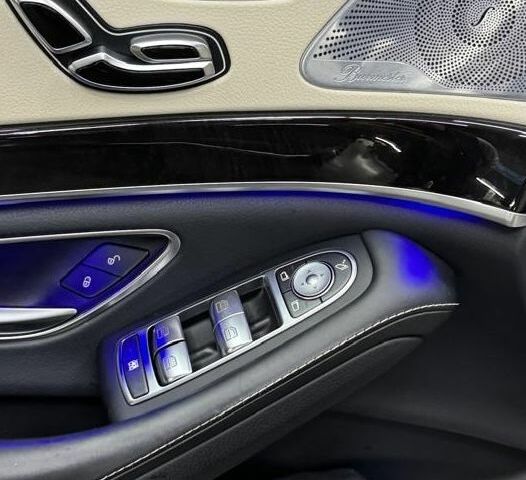 Черный Мерседес С Класс, объемом двигателя 3 л и пробегом 179 тыс. км за 56500 $, фото 5 на Automoto.ua