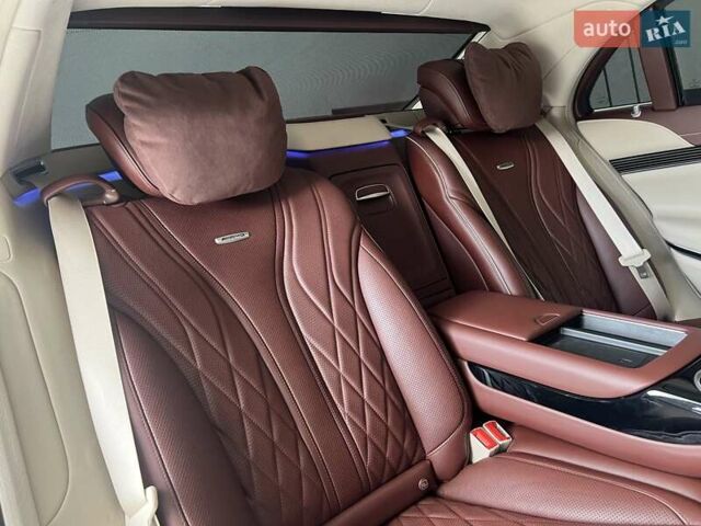 Чорний Мерседес С Клас, об'ємом двигуна 3.98 л та пробігом 61 тис. км за 102900 $, фото 23 на Automoto.ua
