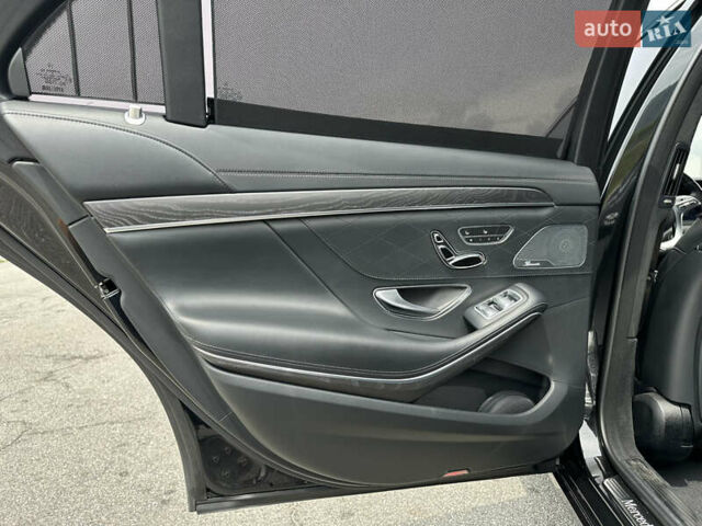 Чорний Мерседес С Клас, об'ємом двигуна 3.99 л та пробігом 119 тис. км за 61000 $, фото 24 на Automoto.ua