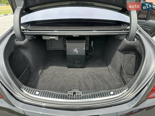 Чорний Мерседес С Клас, об'ємом двигуна 3.99 л та пробігом 119 тис. км за 61000 $, фото 25 на Automoto.ua