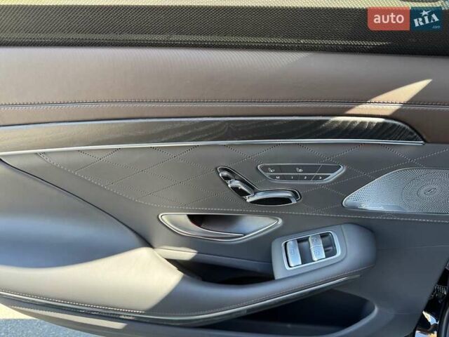 Чорний Мерседес С Клас, об'ємом двигуна 3.99 л та пробігом 111 тис. км за 68500 $, фото 56 на Automoto.ua