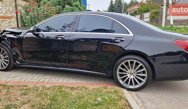 Черный Мерседес С Класс, объемом двигателя 2.99 л и пробегом 107 тыс. км за 38900 $, фото 2 на Automoto.ua