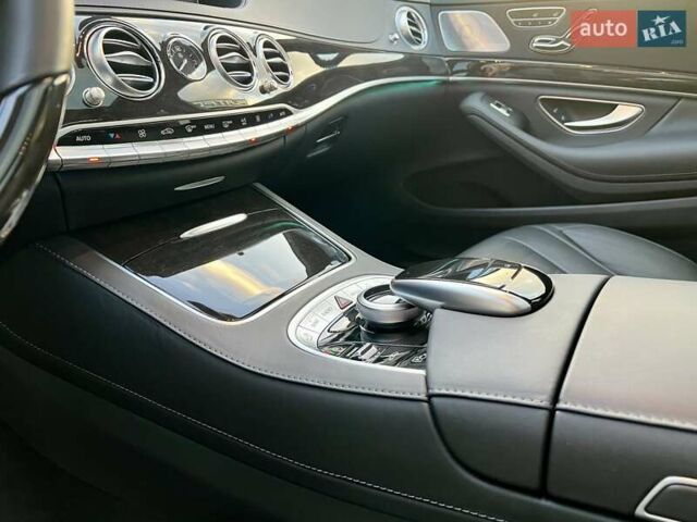 Черный Мерседес С Класс, объемом двигателя 3.99 л и пробегом 105 тыс. км за 59900 $, фото 21 на Automoto.ua