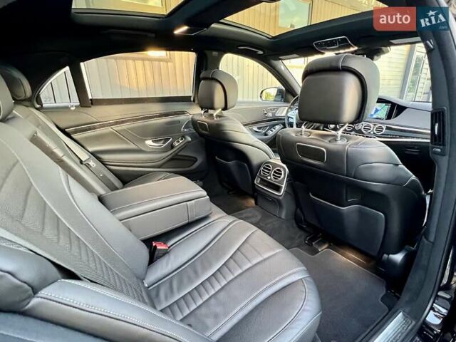 Черный Мерседес С Класс, объемом двигателя 3.99 л и пробегом 105 тыс. км за 59900 $, фото 46 на Automoto.ua