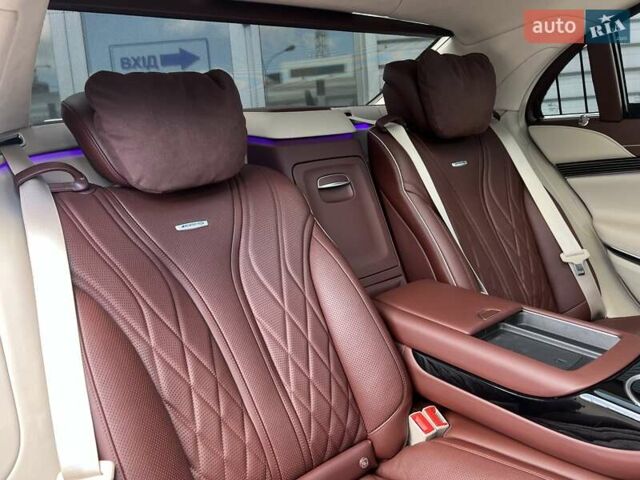 Черный Мерседес С Класс, объемом двигателя 3.98 л и пробегом 61 тыс. км за 102900 $, фото 29 на Automoto.ua