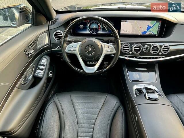 Черный Мерседес С Класс, объемом двигателя 3.99 л и пробегом 105 тыс. км за 59900 $, фото 61 на Automoto.ua