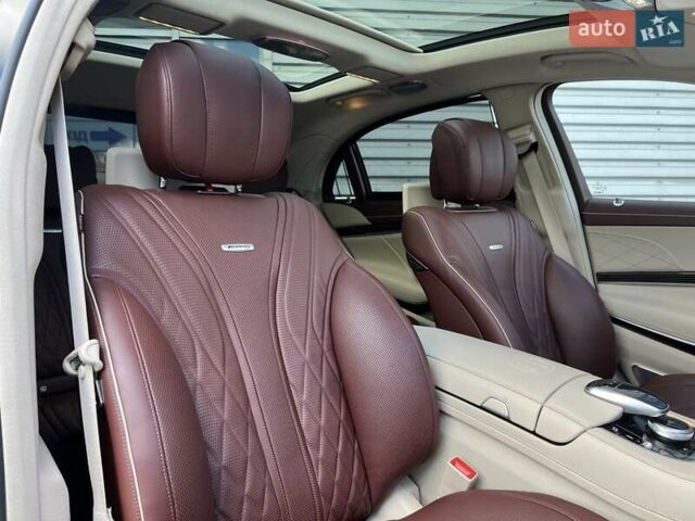 Черный Мерседес С Класс, объемом двигателя 3.98 л и пробегом 61 тыс. км за 102900 $, фото 32 на Automoto.ua