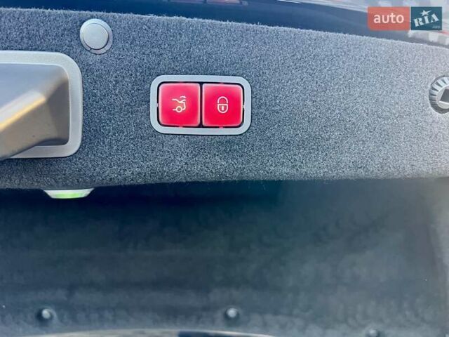 Черный Мерседес С Класс, объемом двигателя 3.99 л и пробегом 105 тыс. км за 59900 $, фото 37 на Automoto.ua